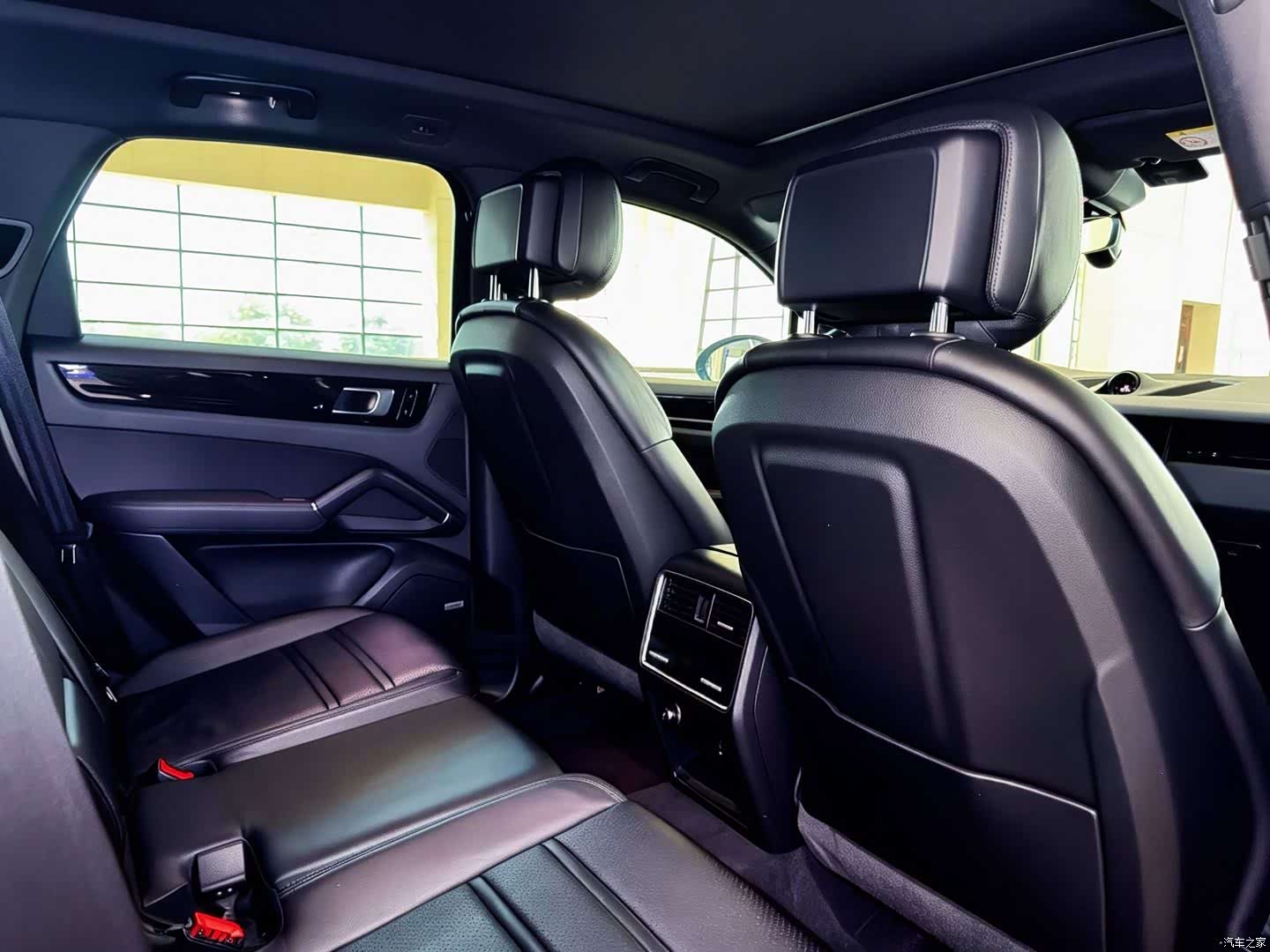 Porsche Cayenne, 2019 8