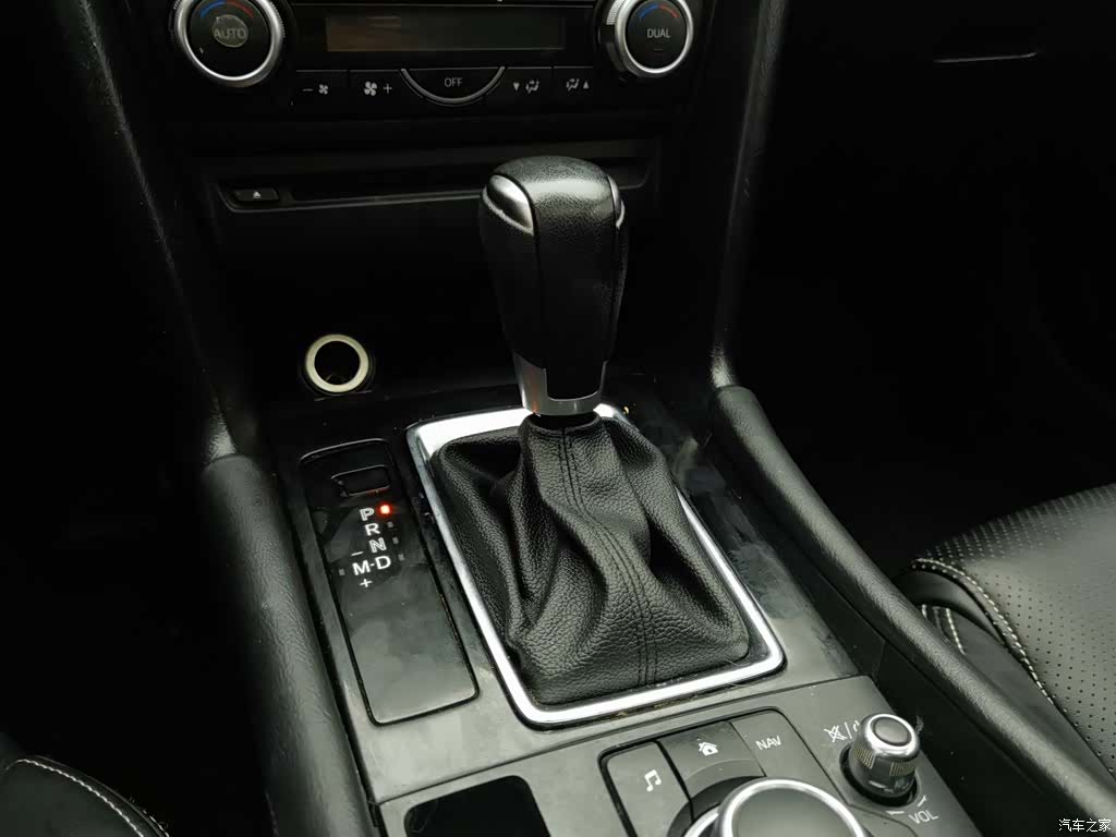 Mazda Mazda3, 2018 13