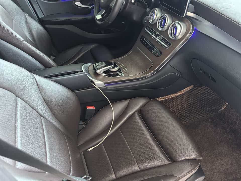 Mercedes-Benz GLC Mercedes-Benz GLC