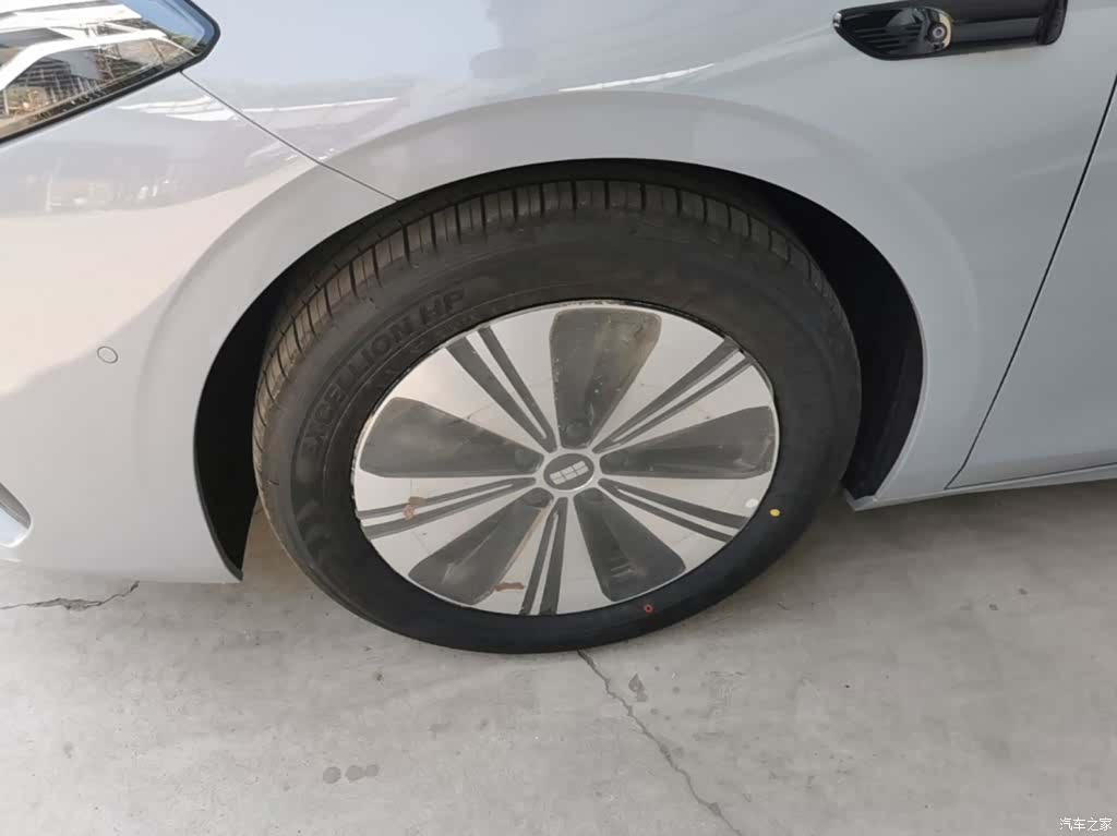 Geely A7, 2026 23