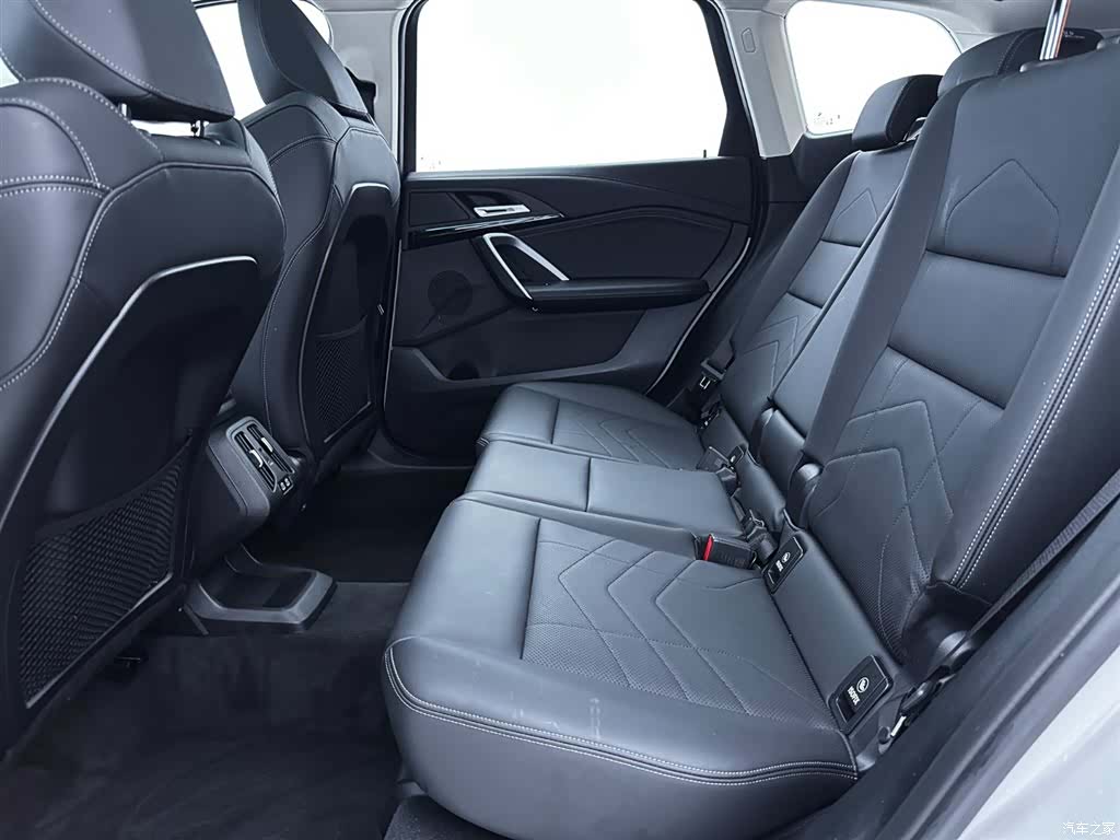 BMW X1, 2024 14