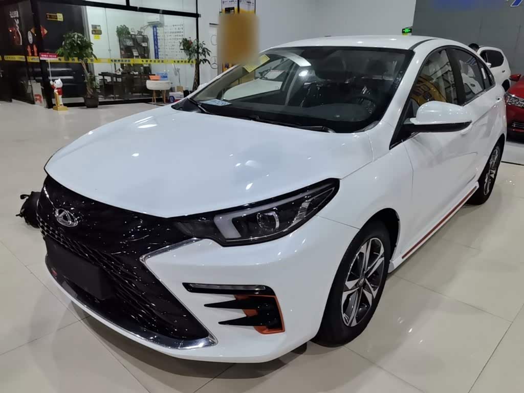Chery 5 PLUS