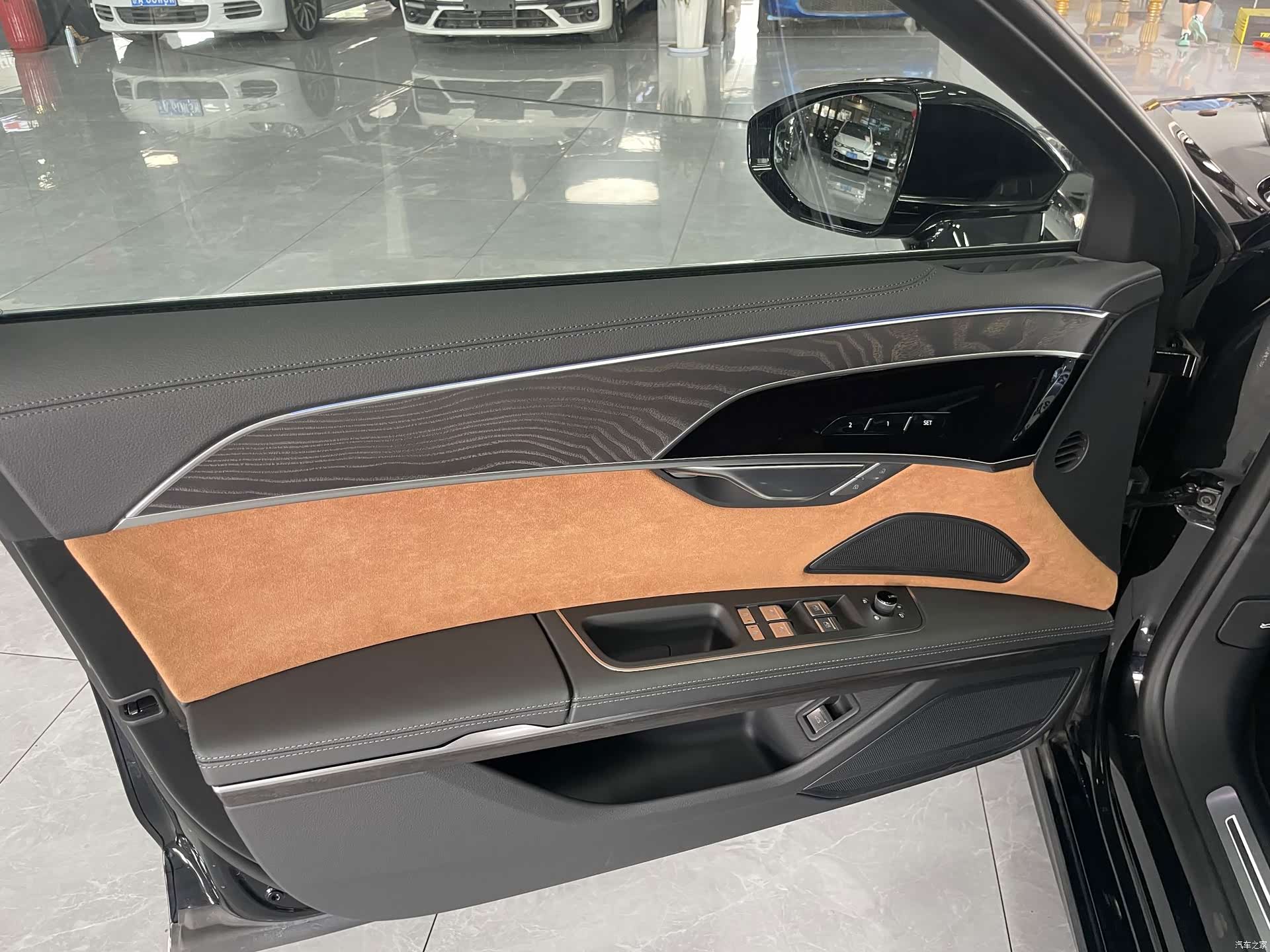 Audi A8L, 2025 8