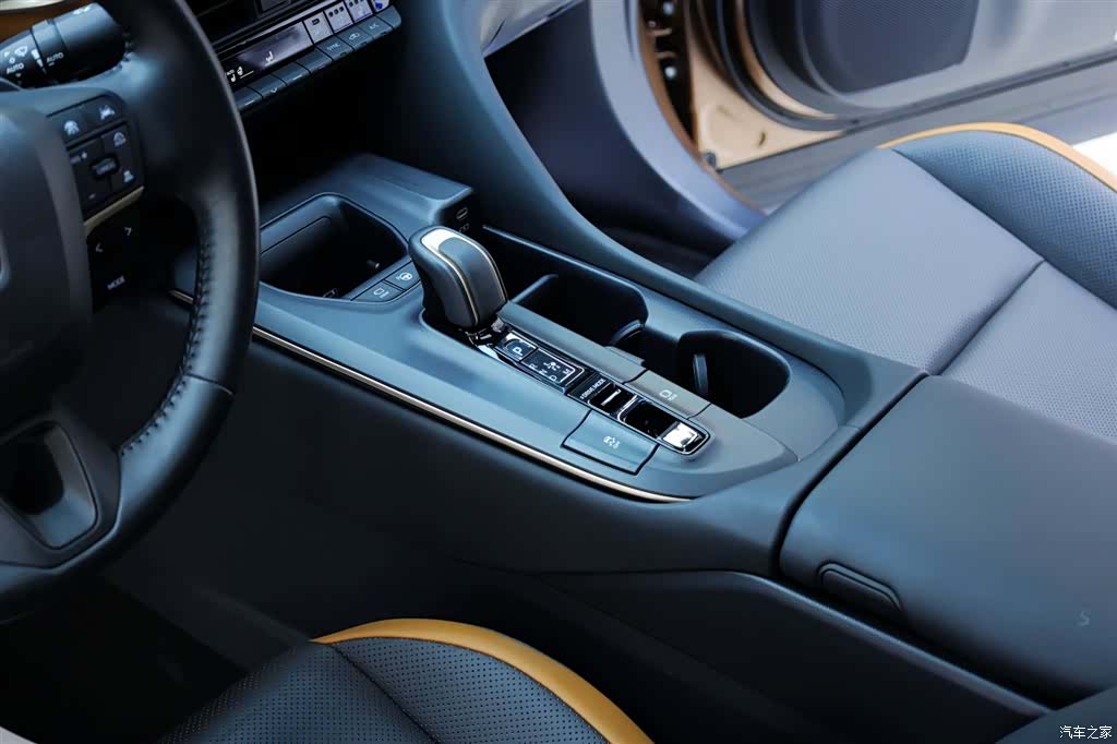 Toyota Crown, 2024 22