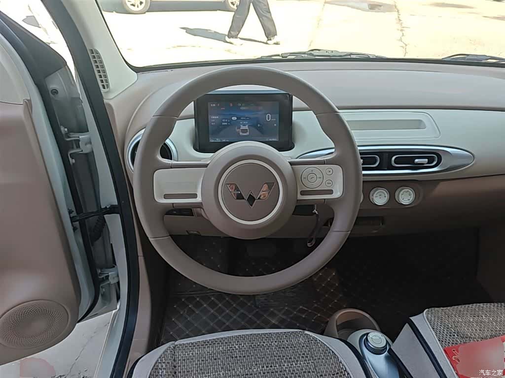 Wuling MINIEV, 2025 11