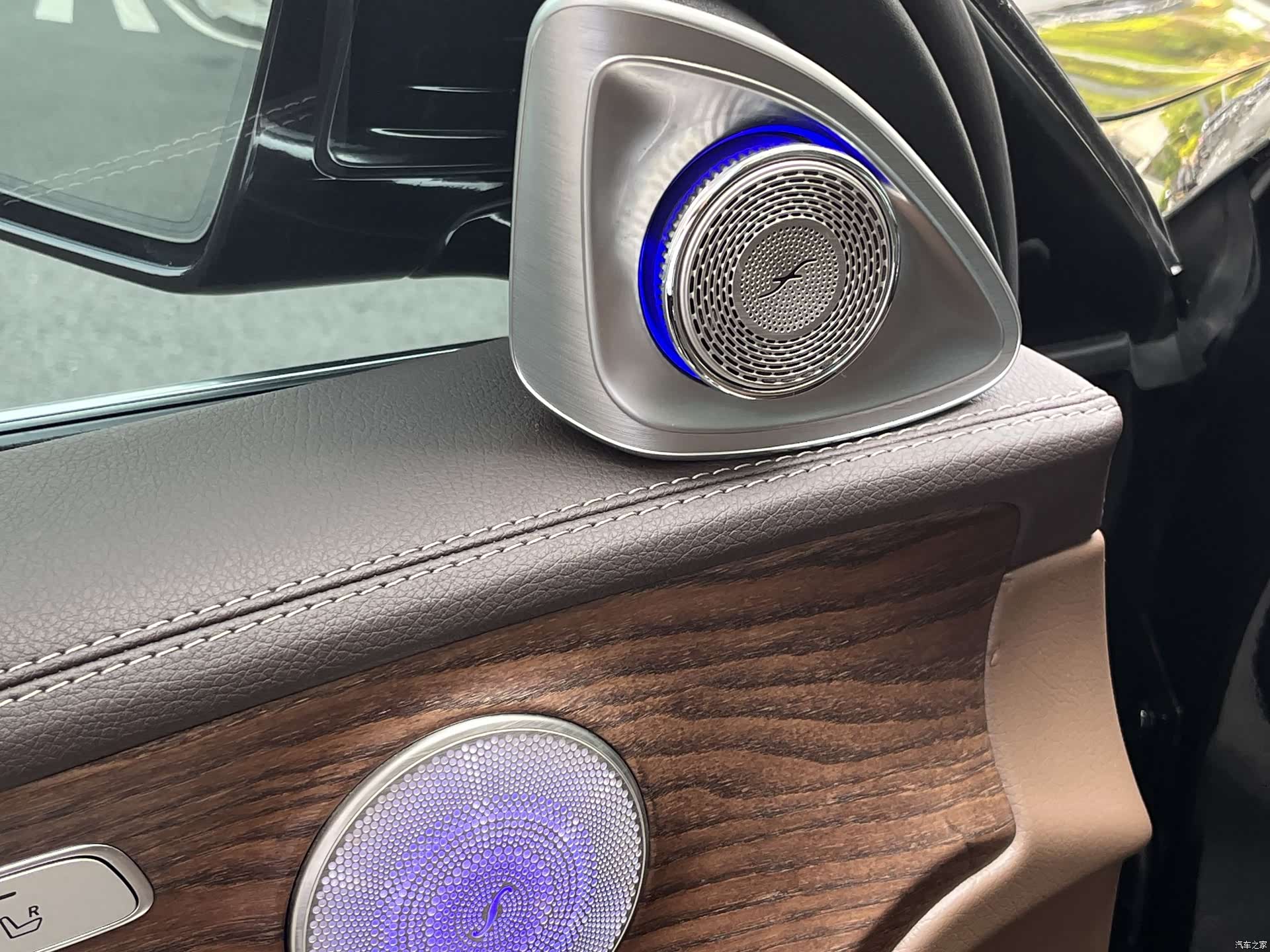Mercedes-Benz E-Class, 2023 18