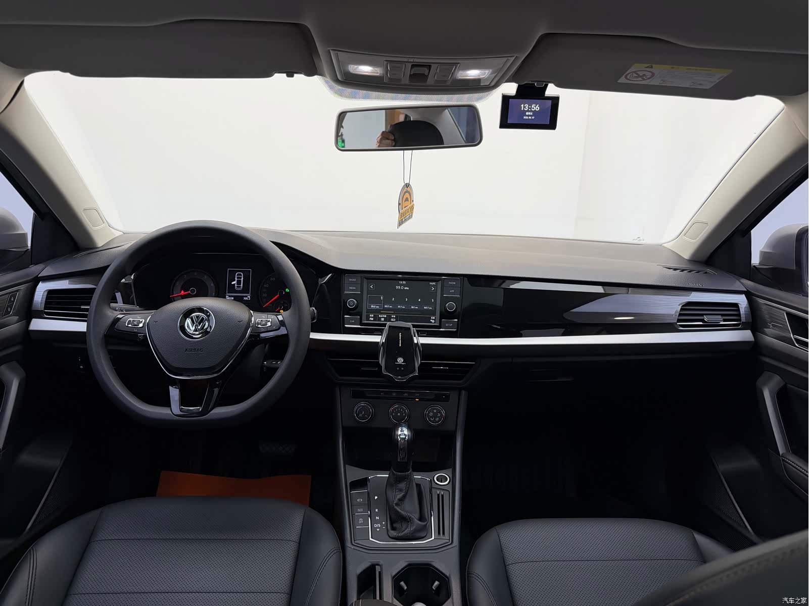 Volkswagen Lavida, 2018 14