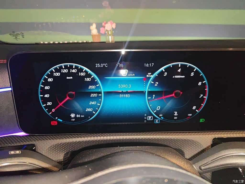 Mercedes-Benz CLA, 2022 12