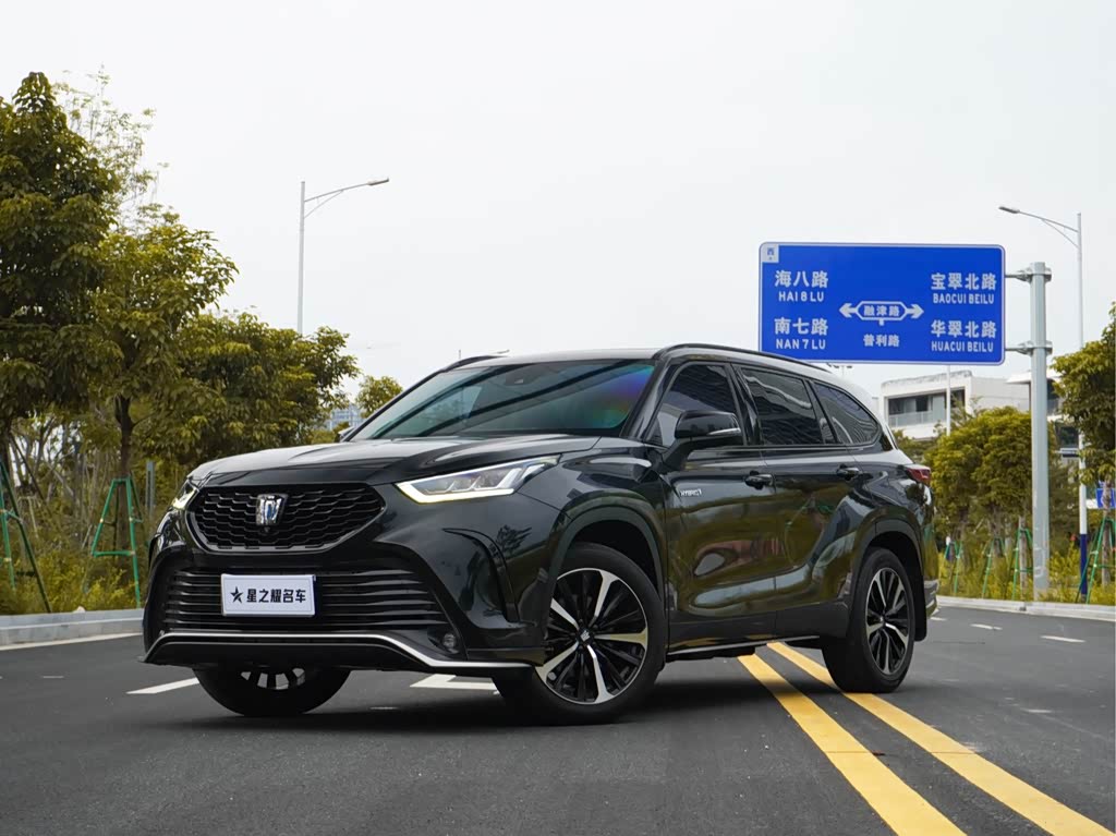 Toyota Crown Kluger