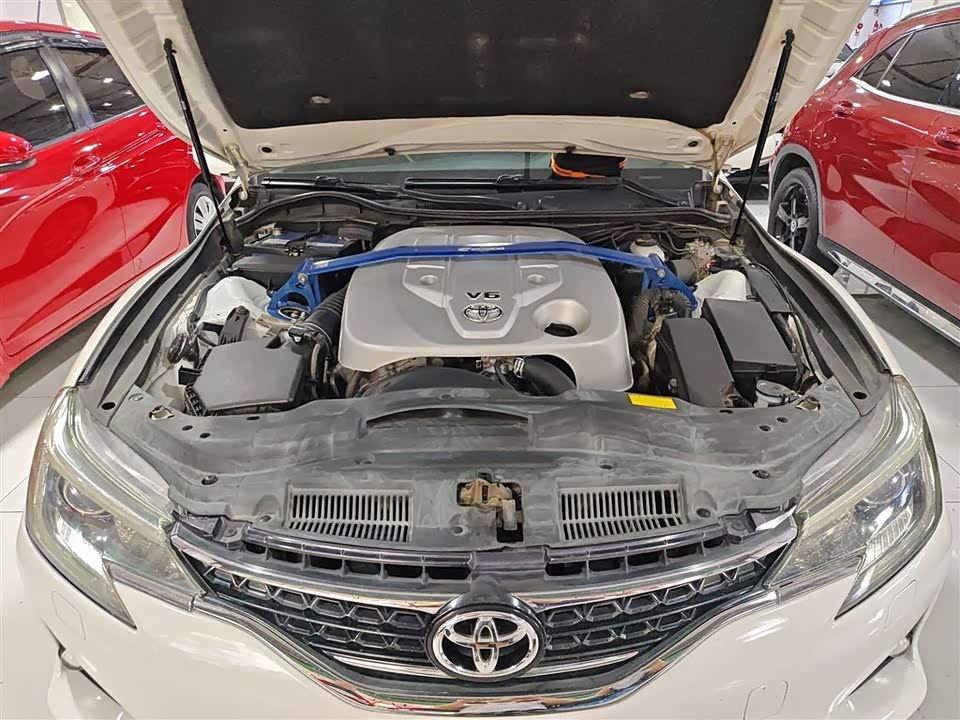 Toyota Reiz Toyota Reiz