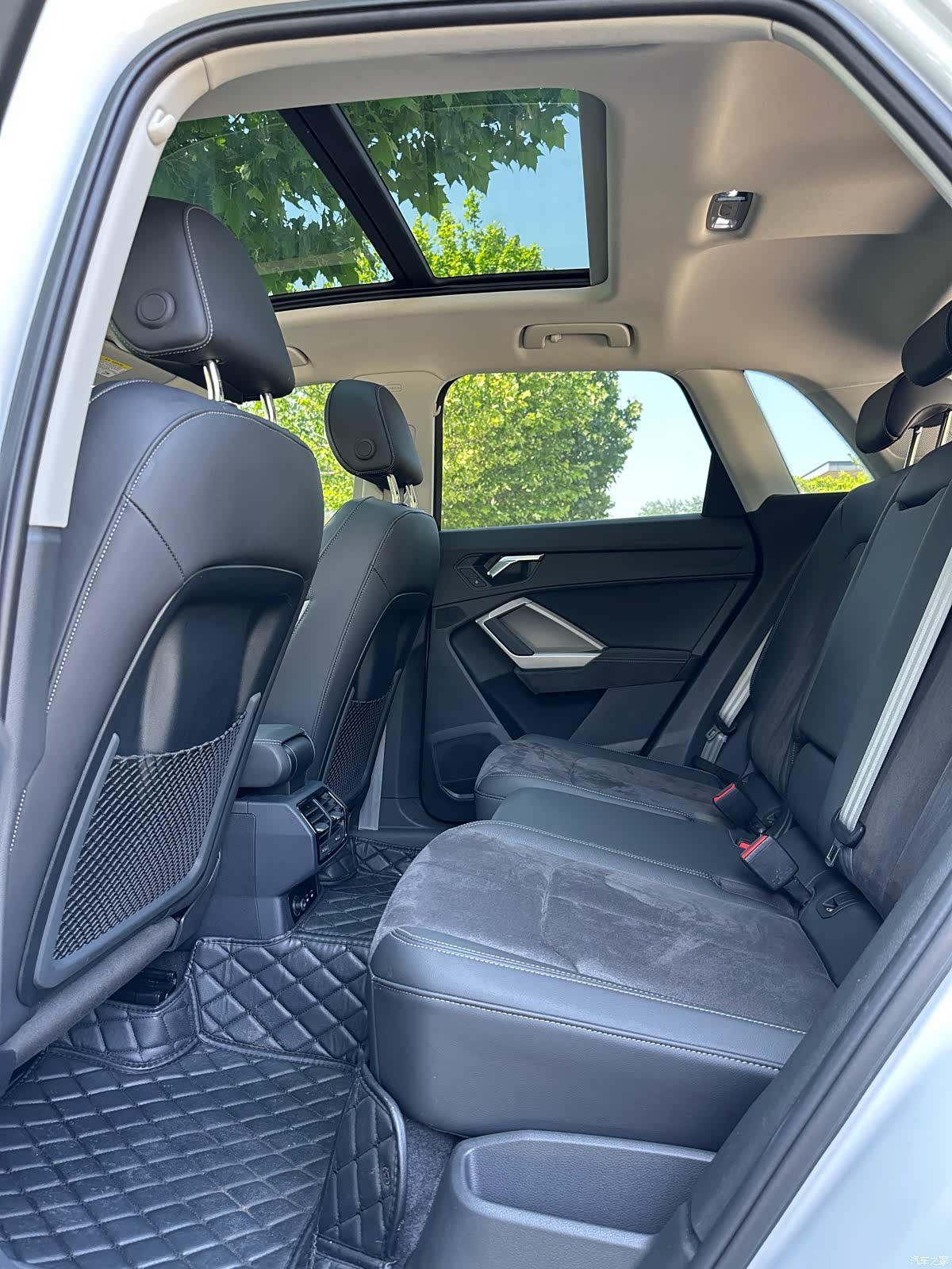 Audi Q3, 2023 6