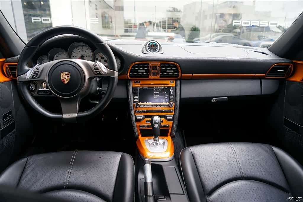 Porsche 911, 2010 12