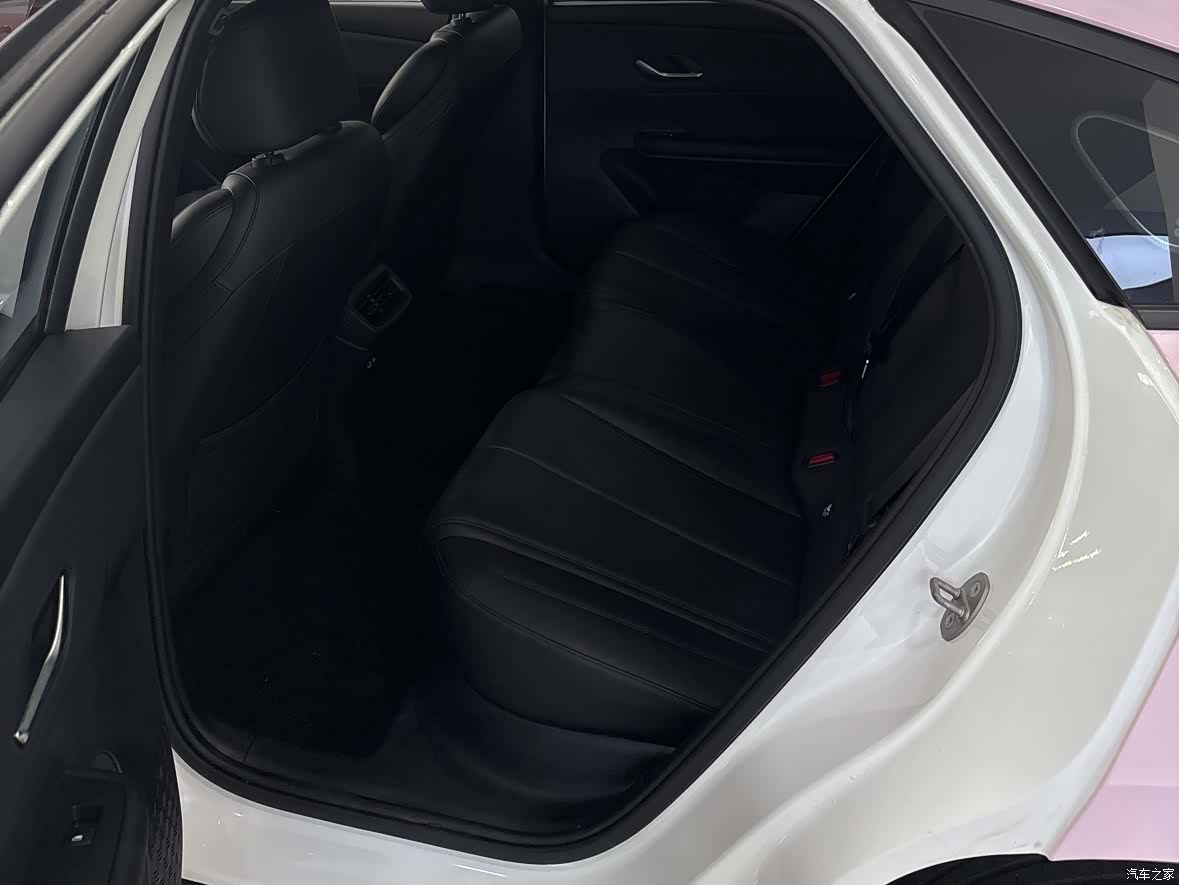 BYD e7, 2025 11
