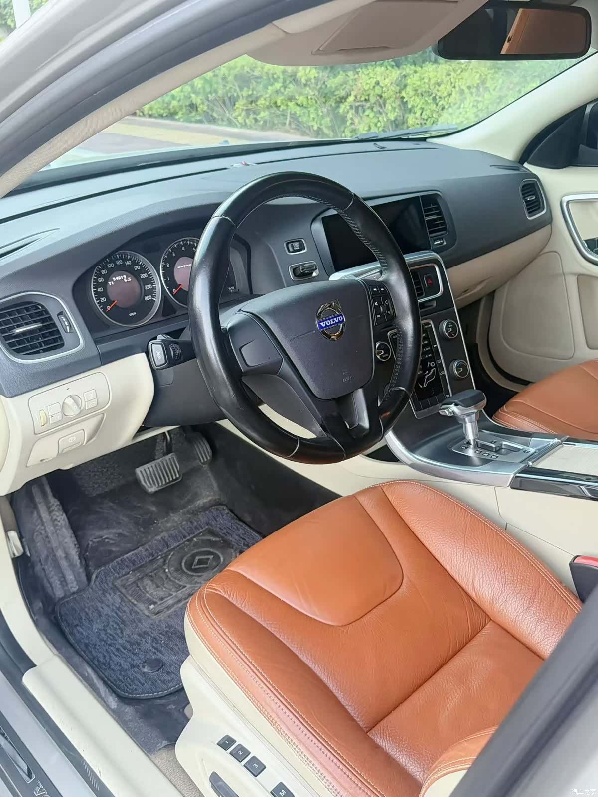 Volvo S60, 2012 7