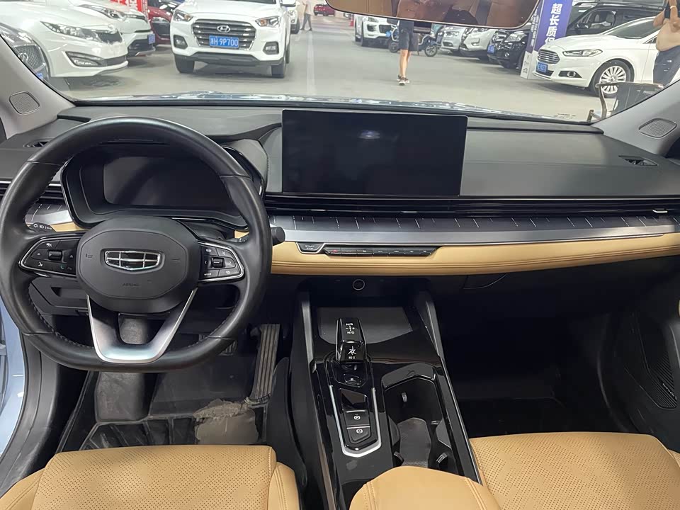 Geely Emgrand L HiP Geely Emgrand L HiP