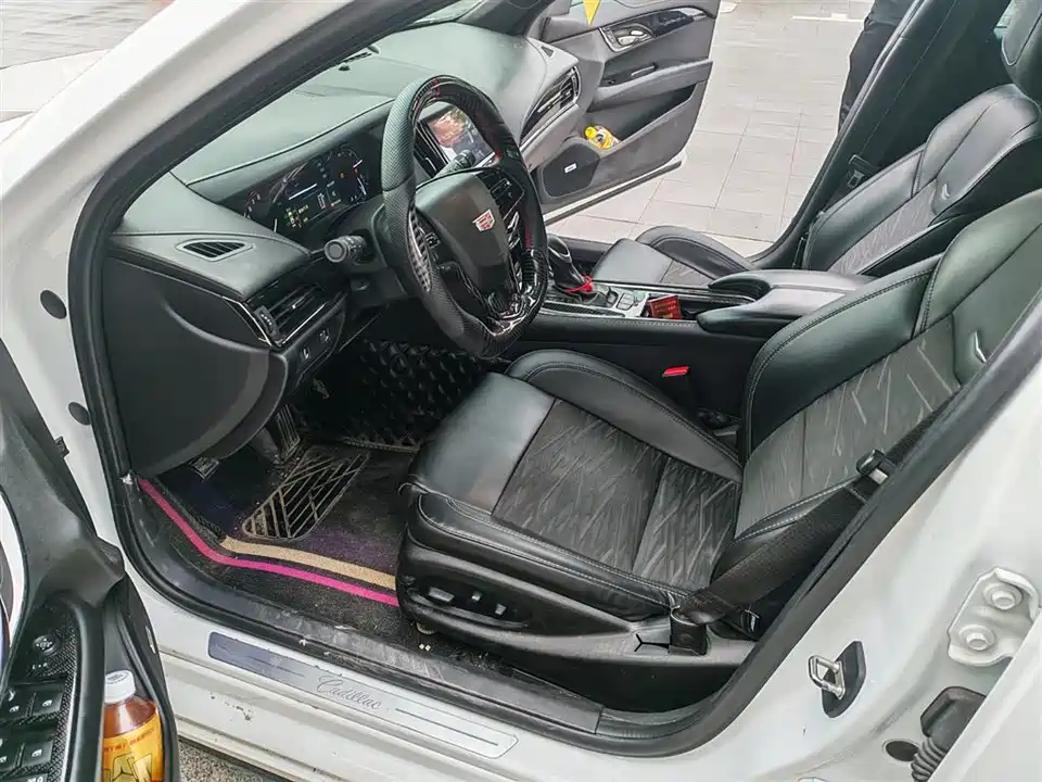 Cadillac ATS-L
