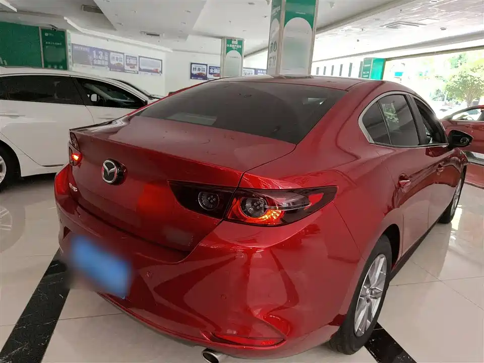 Mazda 3 Angkesaila