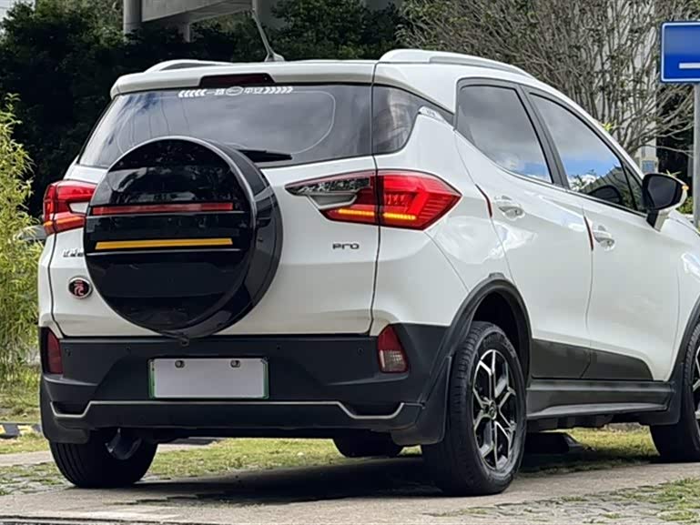 BYD Yuan Pro BYD Yuan Pro