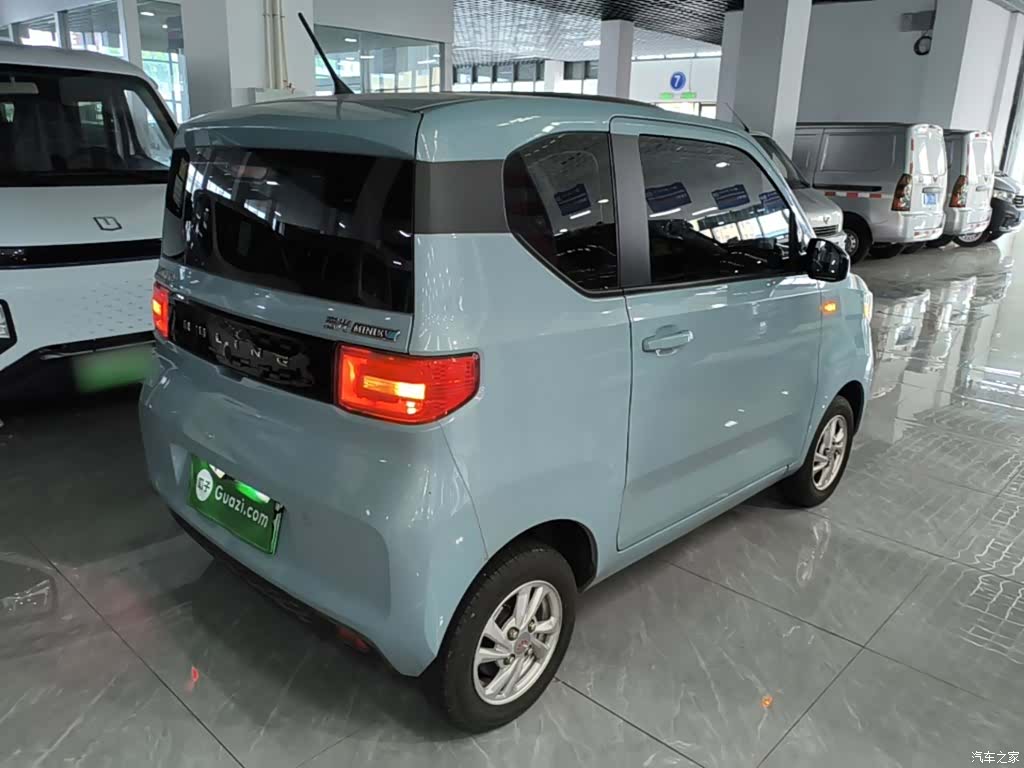 Wuling MINIEV, 2021 7