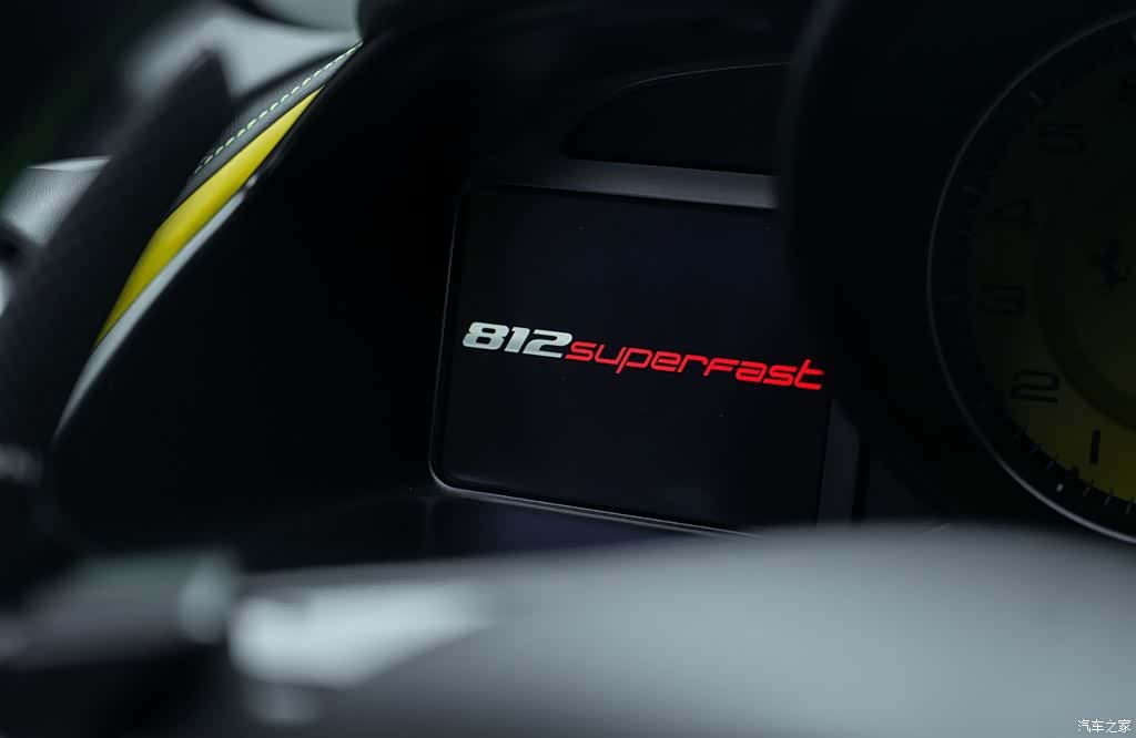 Ferrari 812, 2020 14