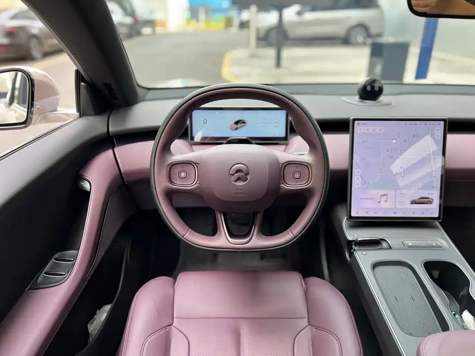 NIO ET5
