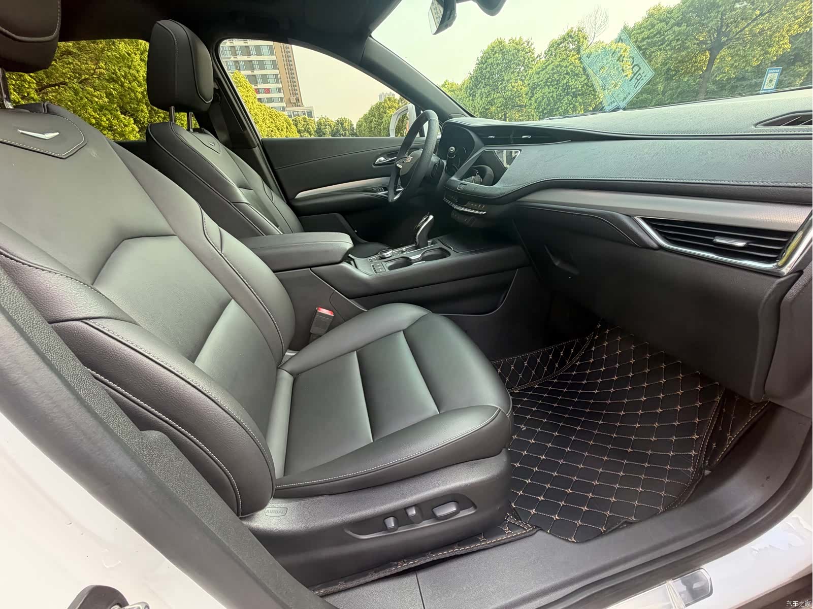 Cadillac XT4, 2020 9
