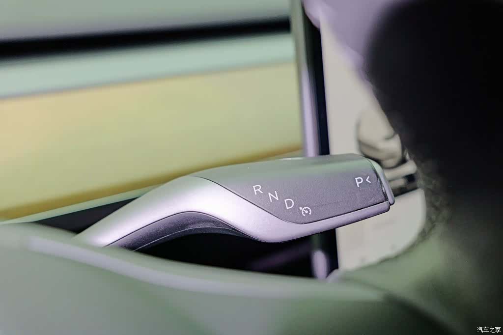 Tesla Model Y, 2022 16