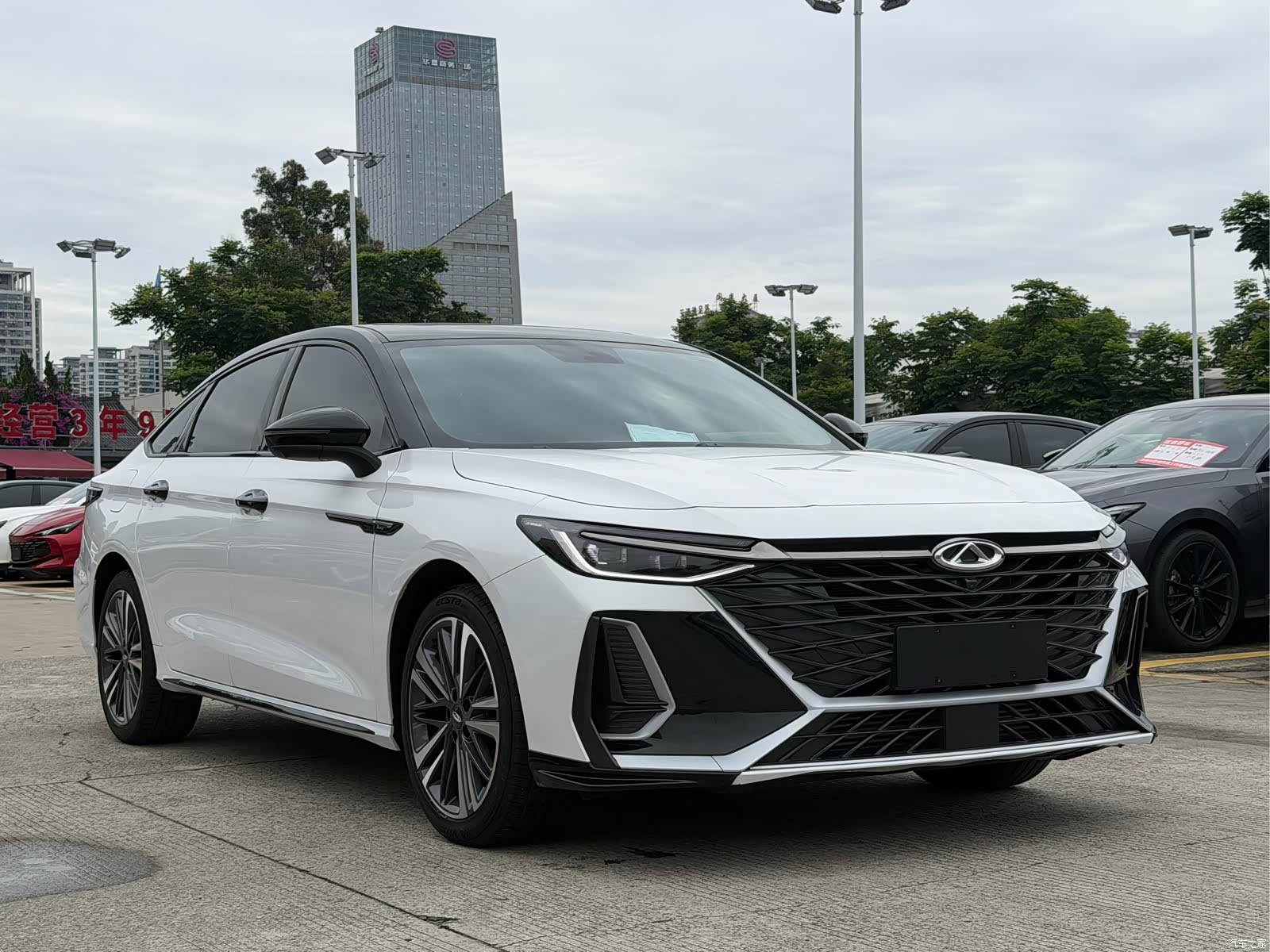Chery Arrizo 8, 2024 3