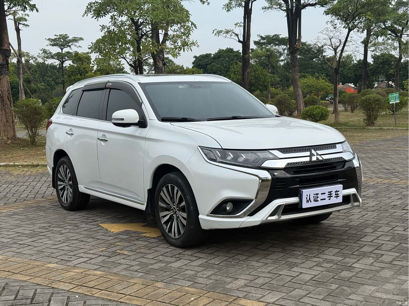 Mitsubishi Outlander, 2021 12
