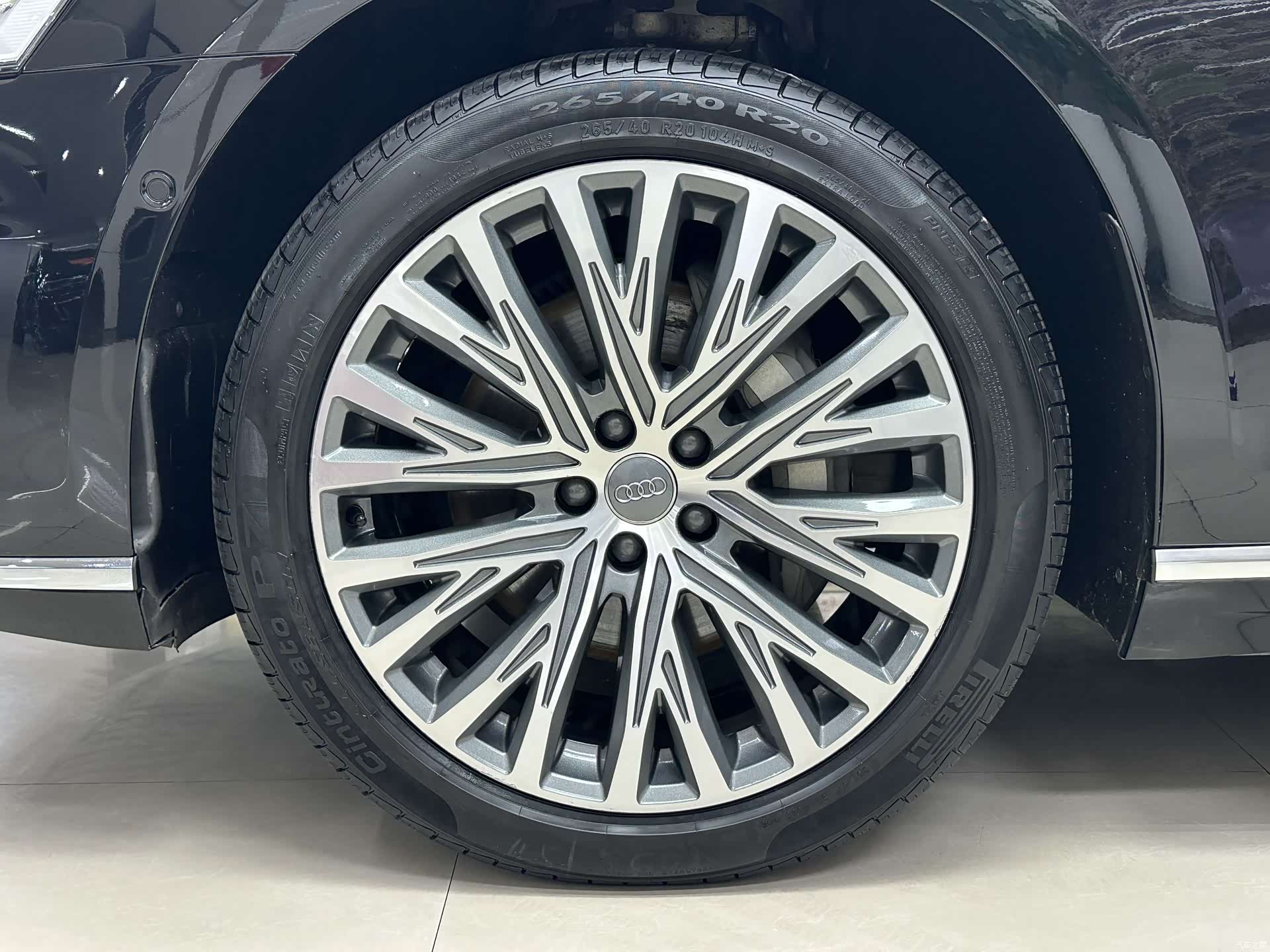 Audi A8L, 2019 26