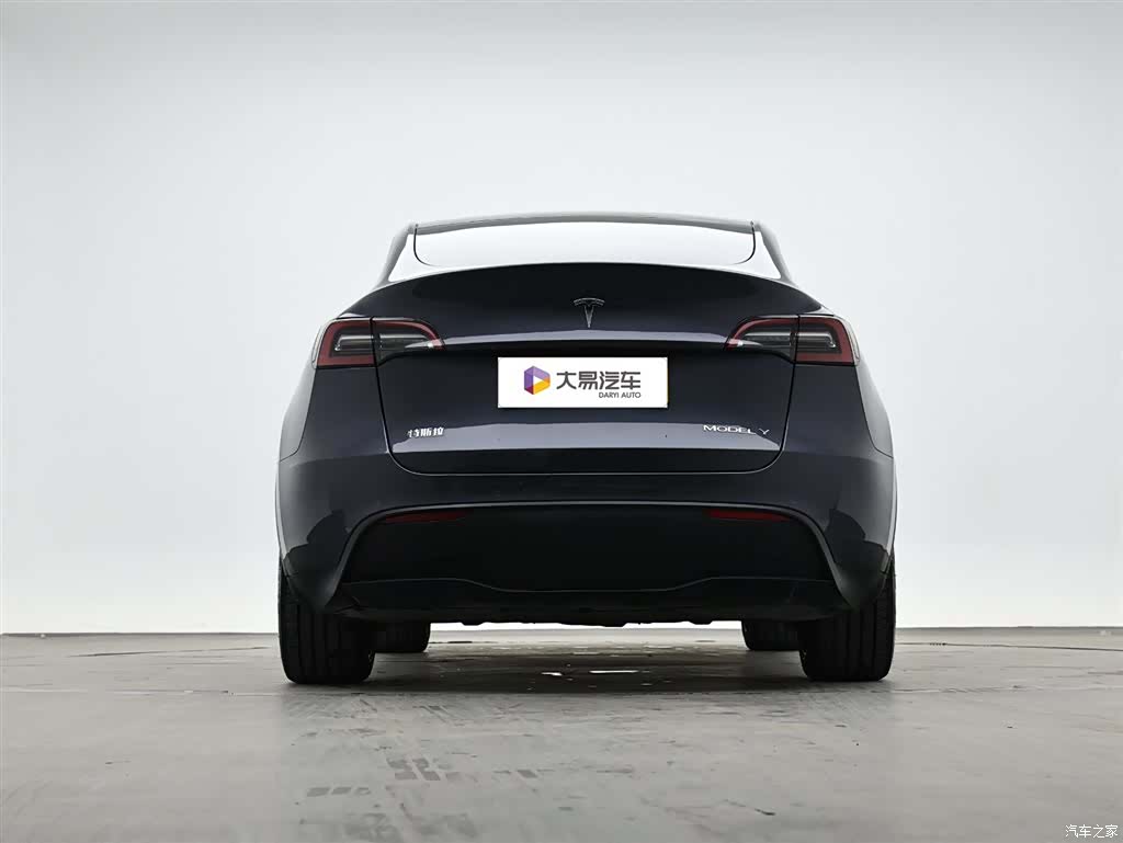 Tesla Model Y, 2021 4