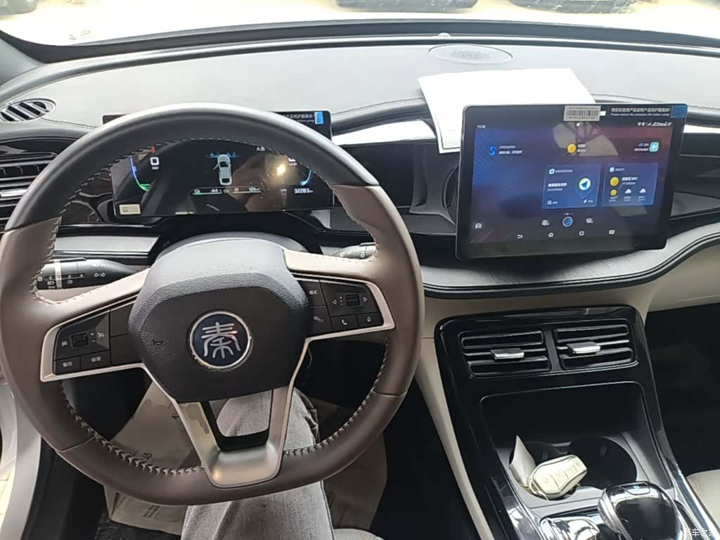 BYD Qin, 2025 10
