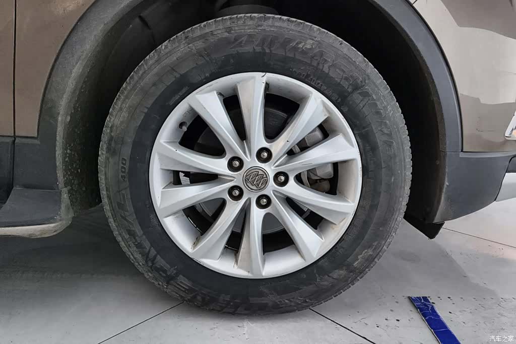 Buick Envision Plus, 2017 6