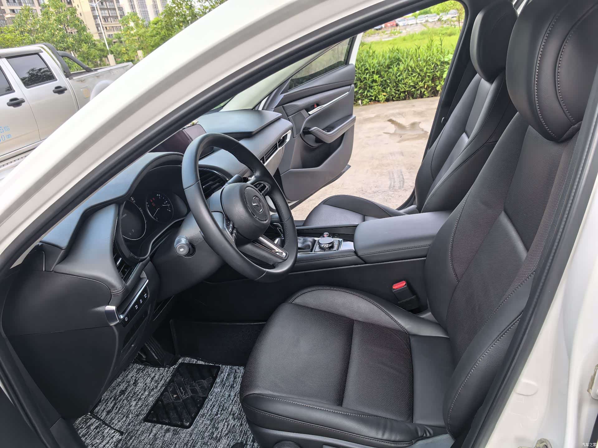 Mazda Mazda3, 2023 8
