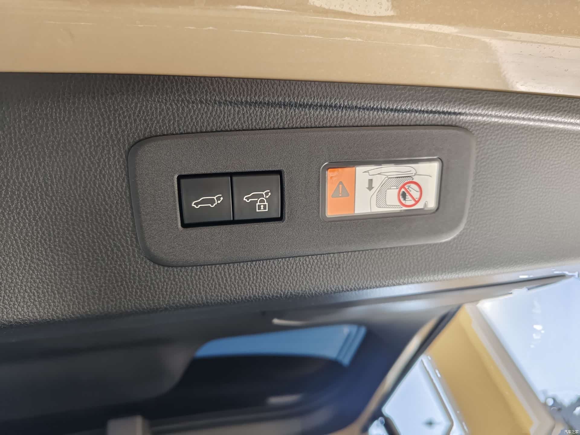Lexus GX, 2025 10