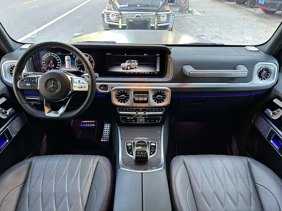 Mercedes-Benz G-class