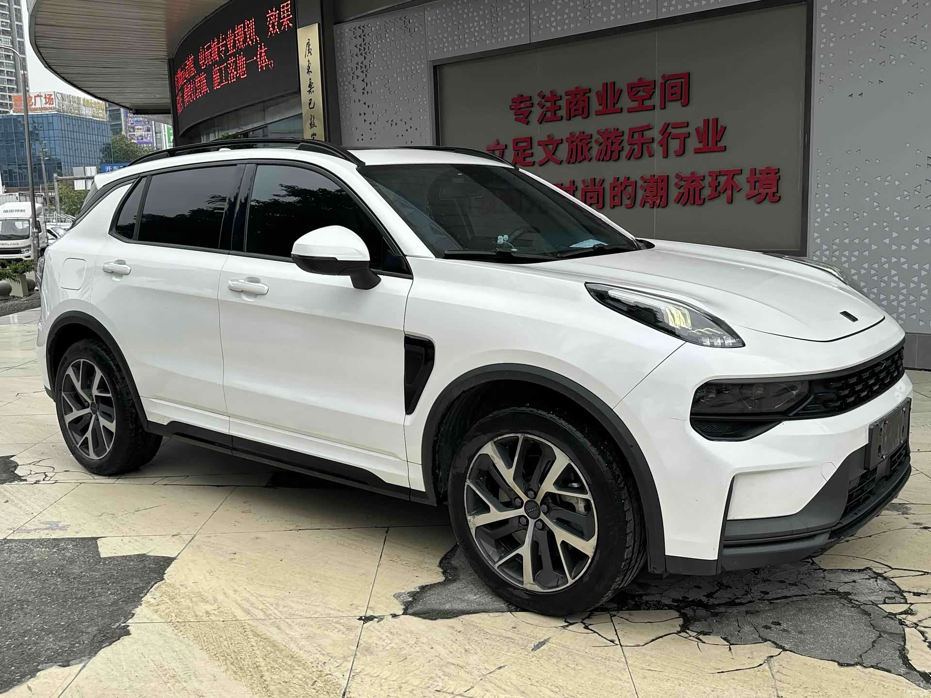 Lynk & Co 01, 2022 13