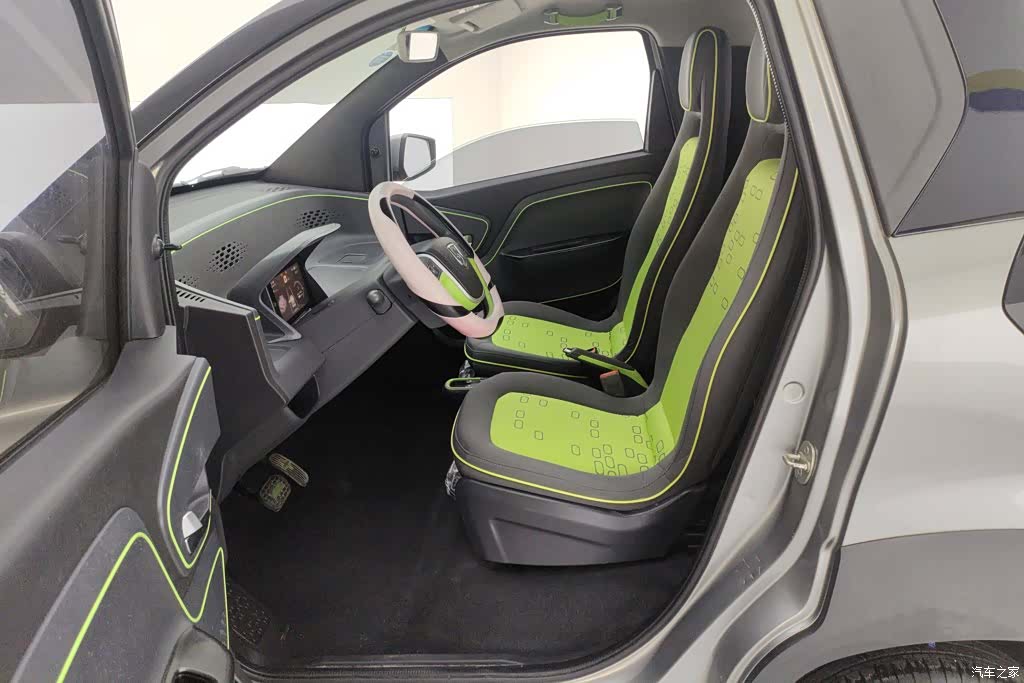 Wuling E100, 2019 11