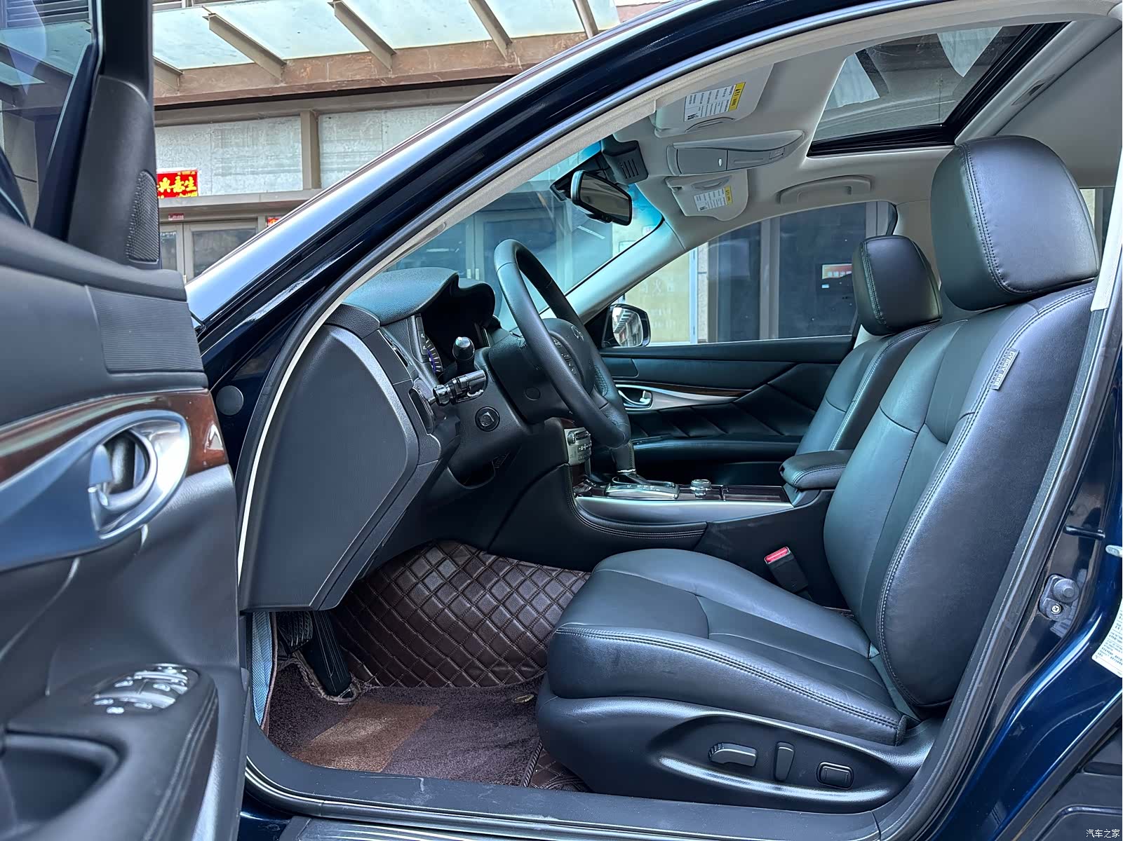 Infiniti Q70, 2019 8