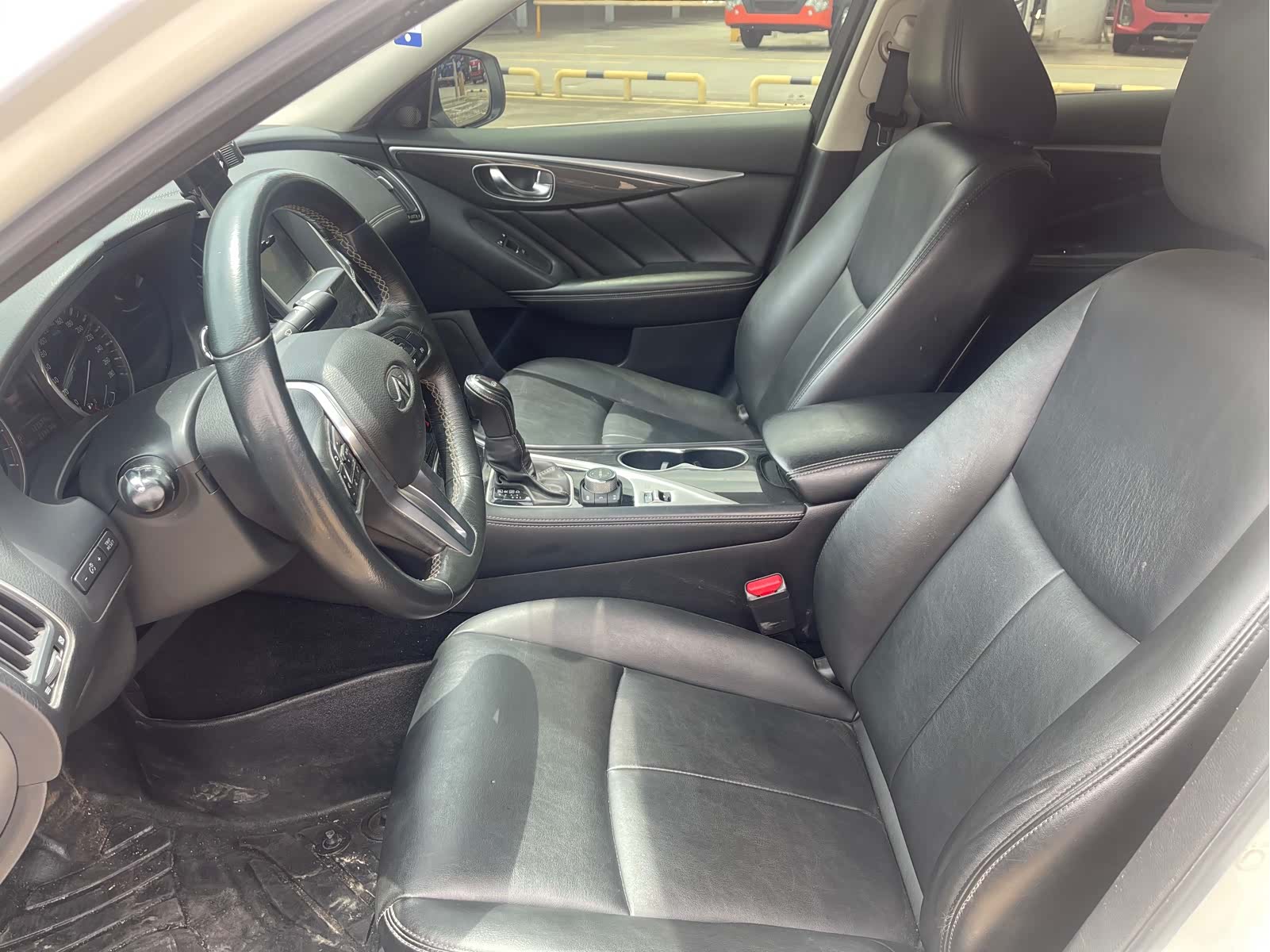 Infiniti Q50L, 2018 все фото