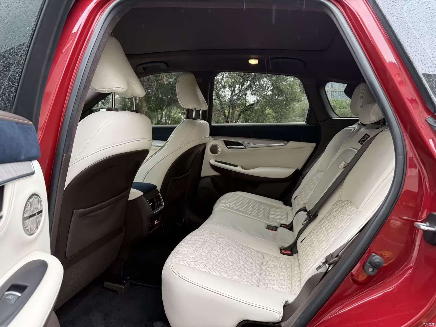 Infiniti QX50, 2023 7