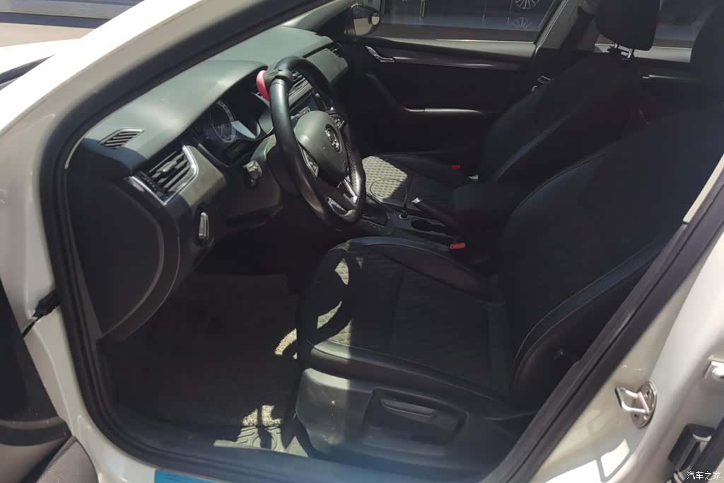 Skoda Octavia, 2018 9