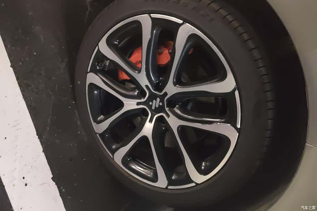 IM Motors LS6, 2025 6
