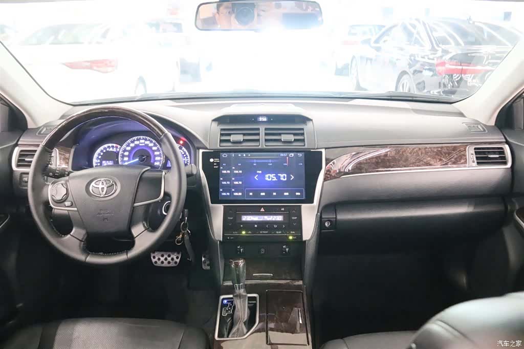 Toyota Camry, 2016 все фото