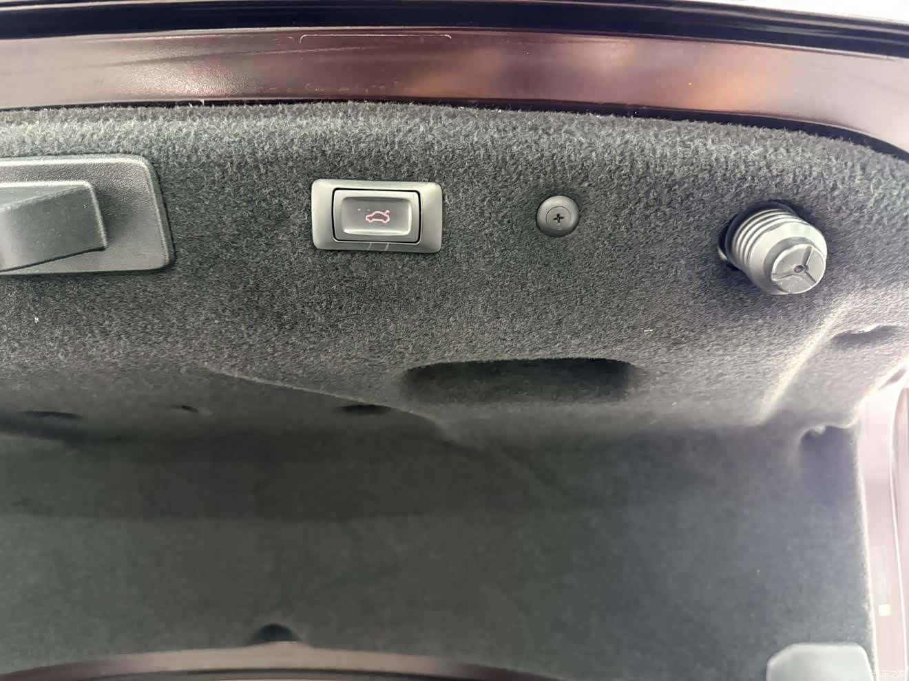 Land Rover XFL, 2018 18