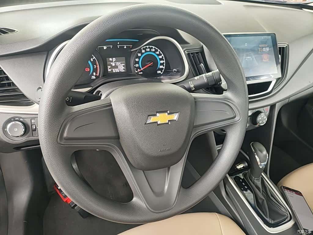 Chevrolet 320, 2019 11