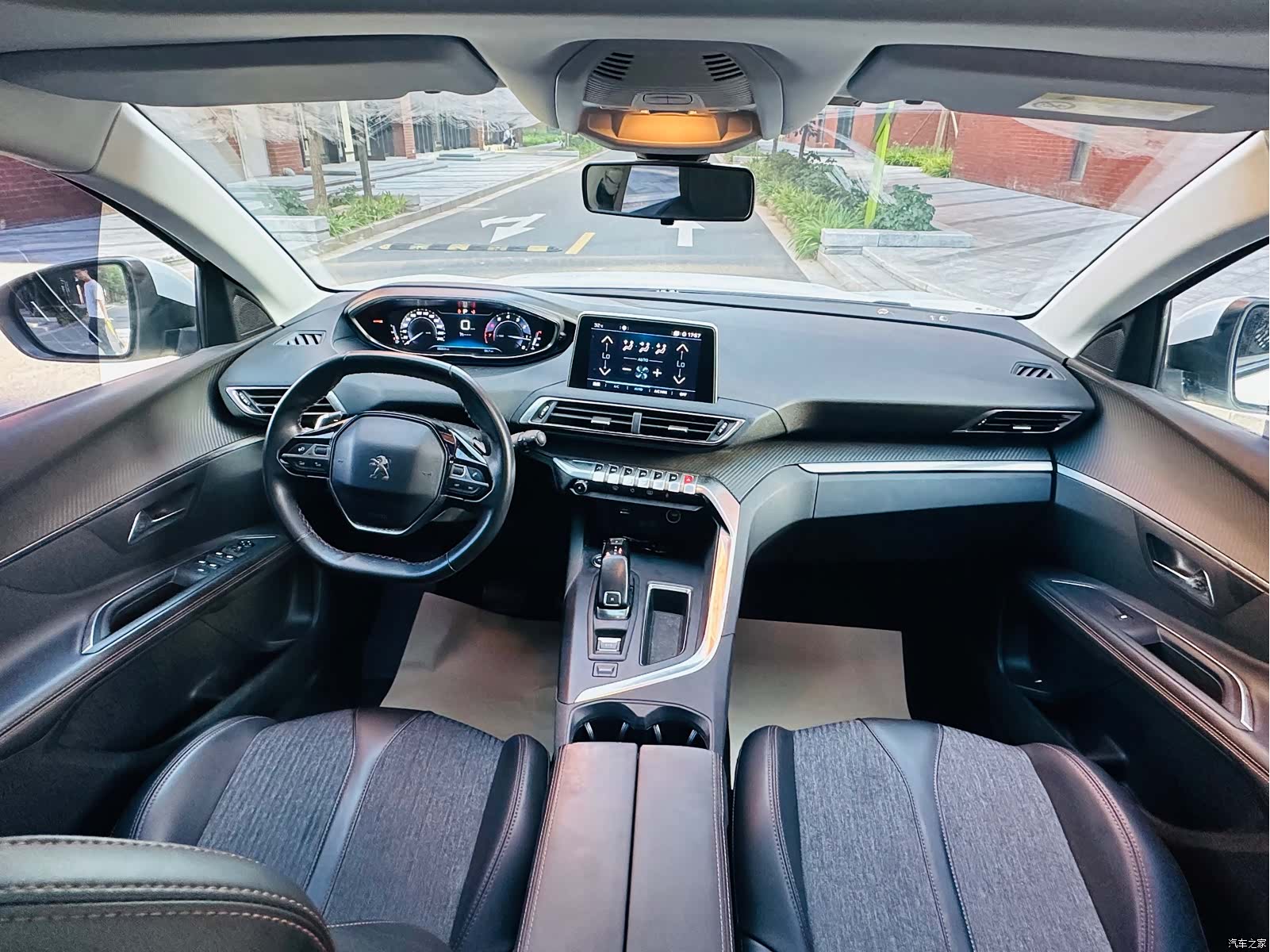 Peugeot 5008, 2017 16