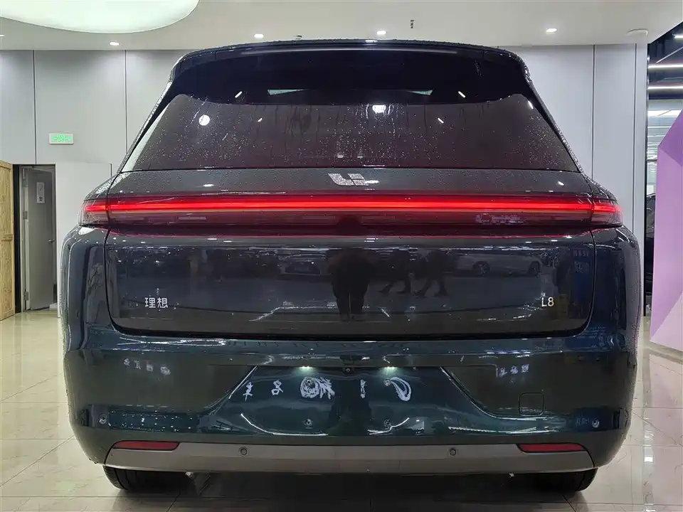 Li Auto Ideal L8