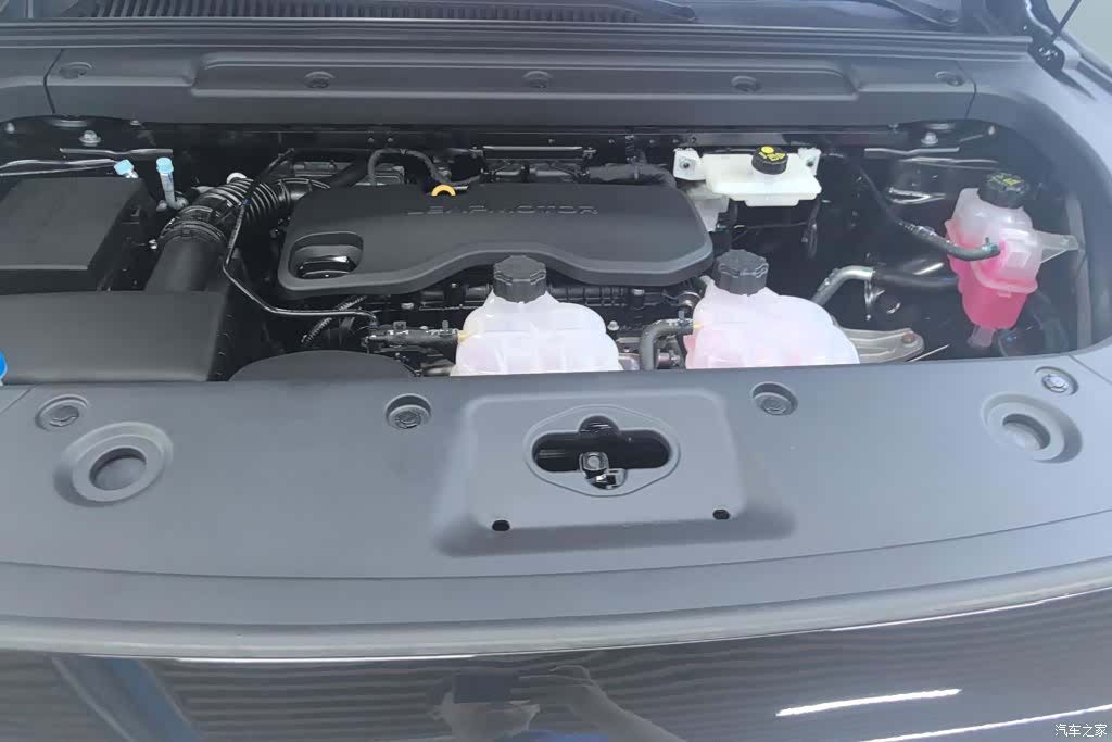Leapmotor C16, 2025 10