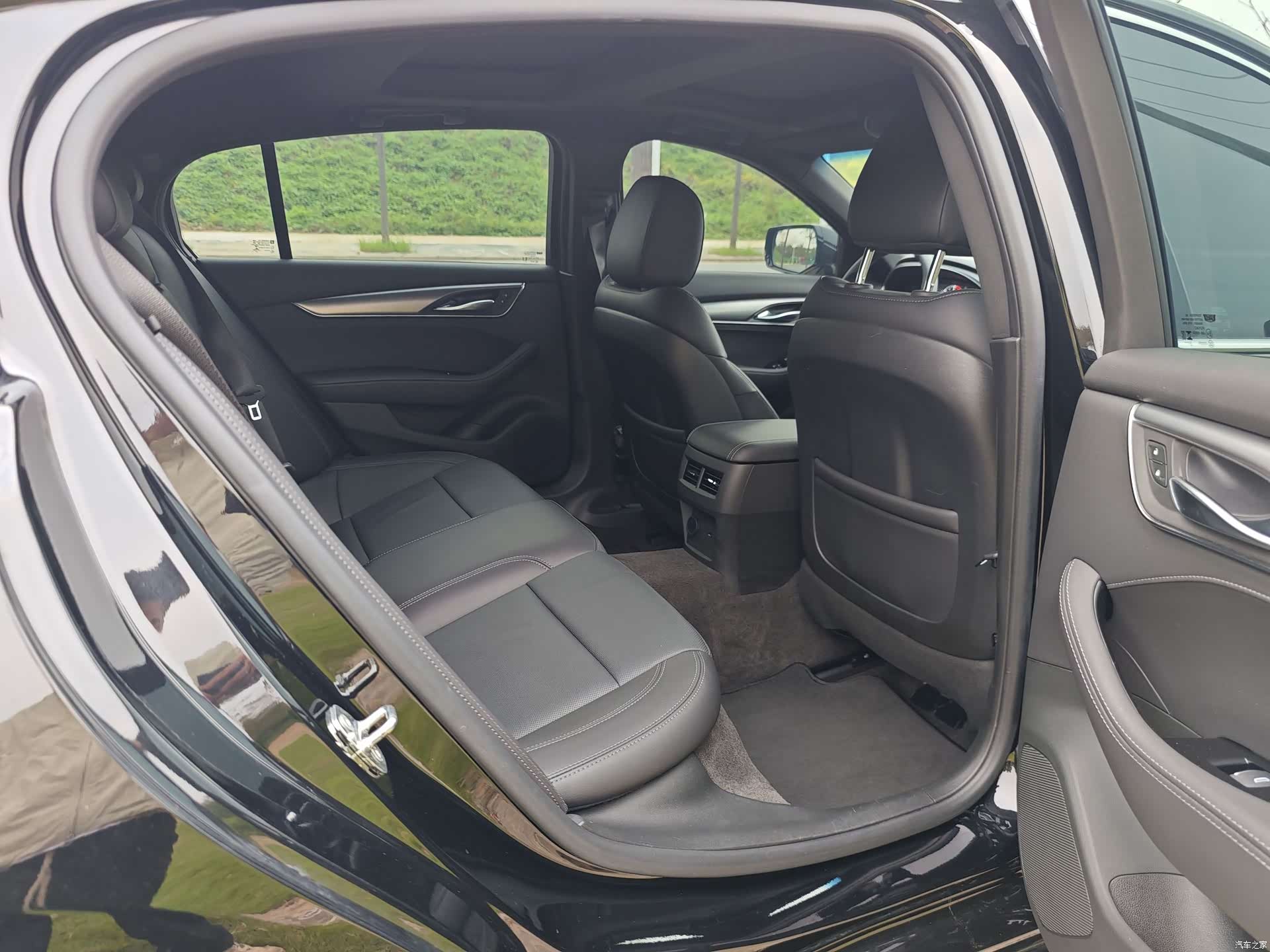 Cadillac CT5, 2023 28